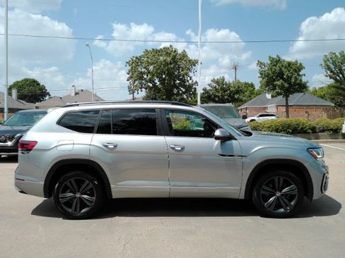 Used 2021 Volkswagen Atlas SE w/ Panoramic Sunroof Package AWD/4WD image 5