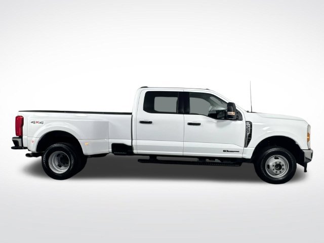 Used 2026 Ford F350 4x4 Crew Cab DRW Super Duty image 35