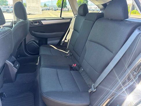 Used 2018 Subaru Outback 2.5i Premium AWD/4WD image 11