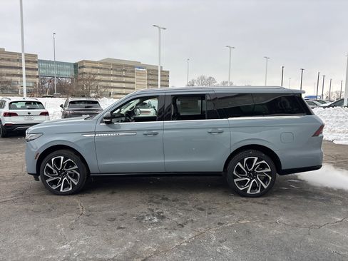 New 2026 Lincoln Navigator L Reserve image 4