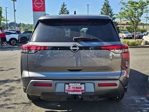 New 2026 Nissan Pathfinder SL AWD/4WD image 6