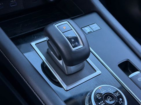 Used 2024 Mitsubishi Outlander SE image 23