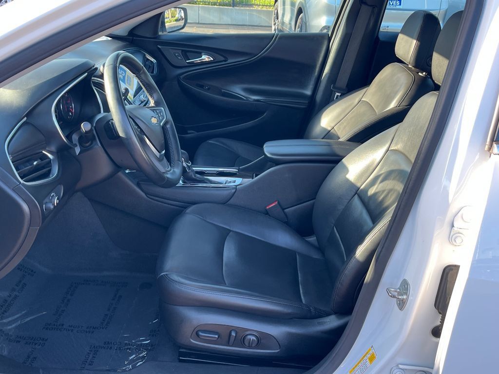 Used 2024 Chevrolet Malibu LT FWD image 9