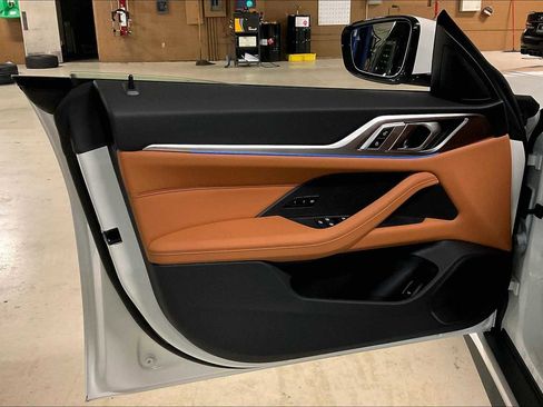 Used 2025 BMW i4 eDrive40 w/ Driving Assistance Package image 10