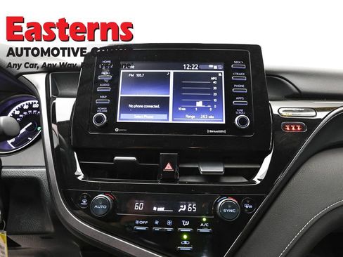 Used 2024 Toyota Camry SE FWD image 11