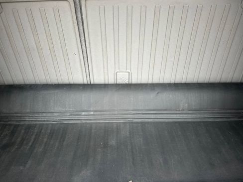 Used 2019 Toyota Highlander XLE image 17