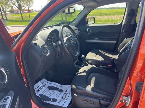Used 2008 Chevrolet HHR SS FWD image 10