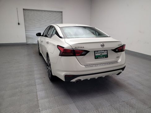 Used 2019 Nissan Altima 2.5 Platinum image 6