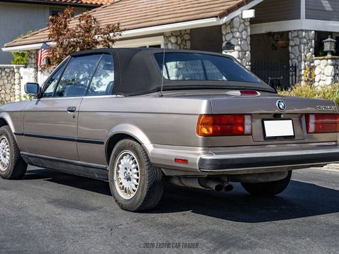 Used 1989 BMW 325i Convertible RWD image 16