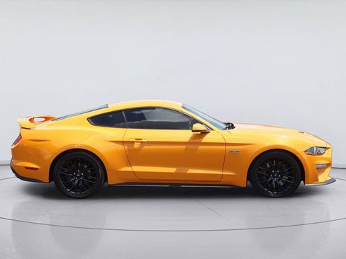 Used 2018 Ford Mustang GT Premium w/ GT Performance Package RWD image 5