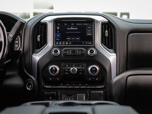 Used 2019 GMC Sierra 1500 SLE w/ SLE Value Package AWD/4WD image 34