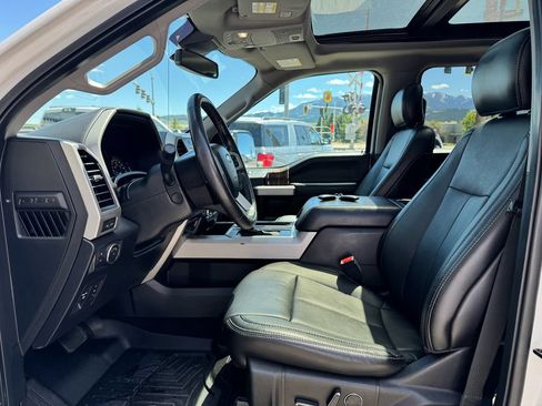 Used 2018 Ford F150 Lariat w/ Equipment Group 502A Luxury AWD/4WD image 5