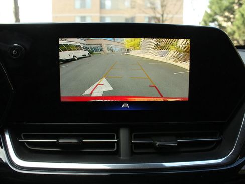 Used 2024 Chevrolet Trax ACTIV w/ Driver Confidence Package image 34