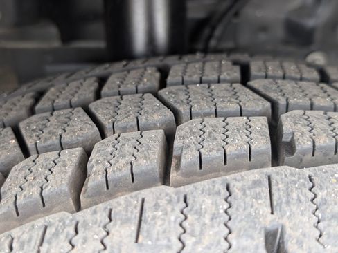 Used 2023 Ford Transit 350 XLT image 32