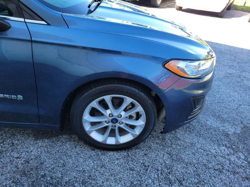 Used 2019 Ford Fusion SE FWD image 13