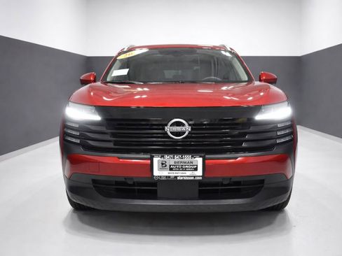 Certified 2025 Nissan Kicks SV w/ SV Premium Package image 6