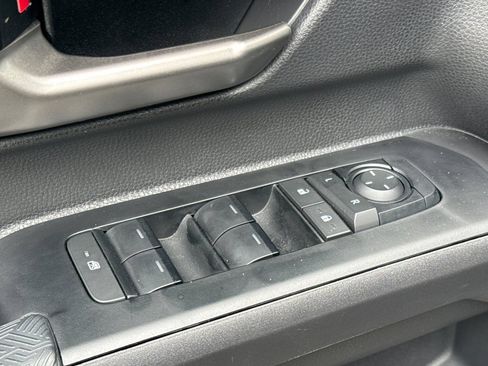 Certified 2026 Toyota Tacoma TRD Off-Road AWD/4WD image 15