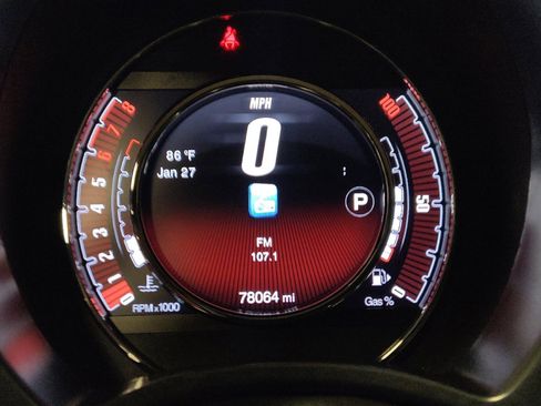 Used 2017 FIAT 500 Pop FWD image 23