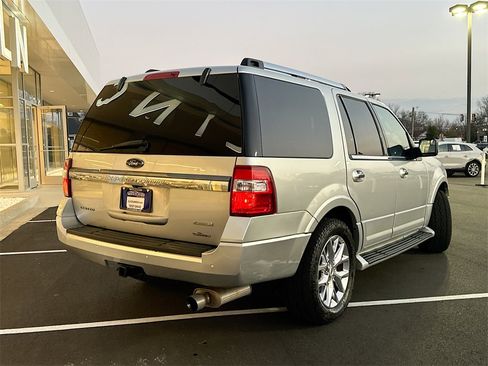 Used 2017 Ford Expedition Limited image 7