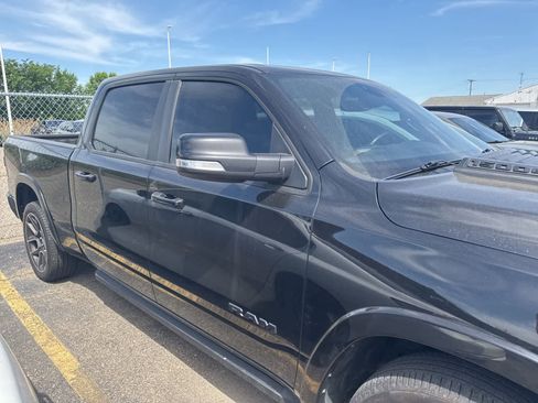 Used 2019 RAM 1500 Laramie AWD/4WD image 8