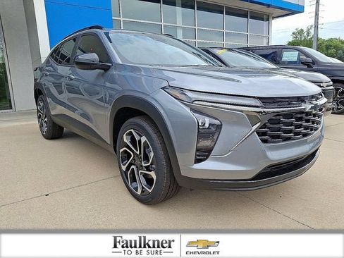 New 2026 Chevrolet Trax RS w/ Driver Confidence Package FWD image 1