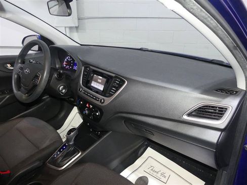 Used 2019 Hyundai Accent SE FWD image 23