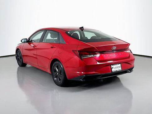 Used 2021 Hyundai Elantra SEL FWD image 7