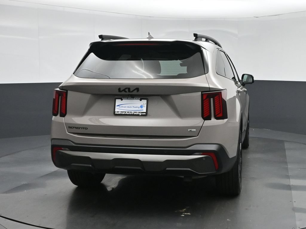 Used 2025 Kia Sorento SX AWD/4WD image 6