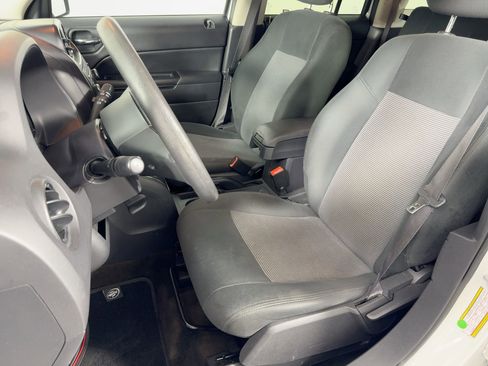 Used 2016 Jeep Patriot Sport w/ Power Value Group image 5