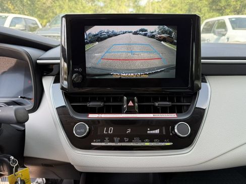 Used 2026 Toyota Corolla LE FWD image 6