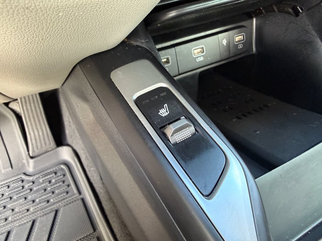 Used 2023 Kia Sorento EX w/ Panoramic Sunroof Package FWD image 30