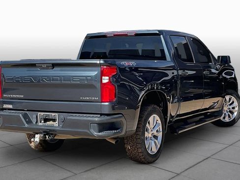 Used 2020 Chevrolet Silverado 1500 Custom w/ Custom Value Package AWD/4WD image 14