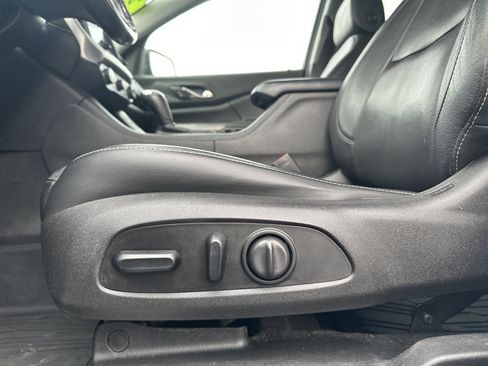 Used 2019 GMC Acadia SLT w/ Black Edition image 26