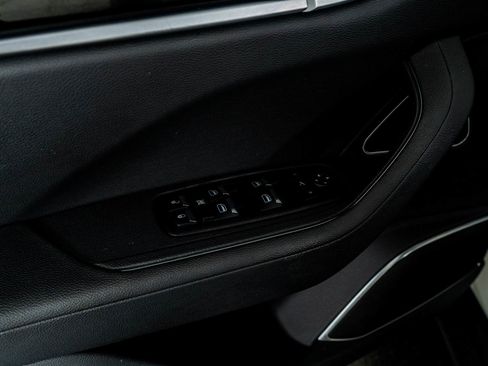 Used 2022 Maserati Levante Modena image 96