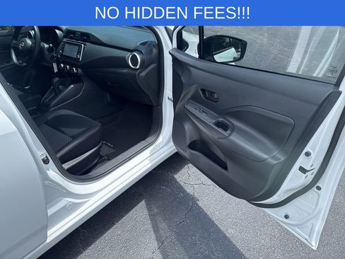 Used 2023 Nissan Versa S FWD image 11