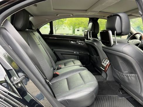 Used 2012 Mercedes-Benz S 550 4MATIC w/ Sport Pkg image 20