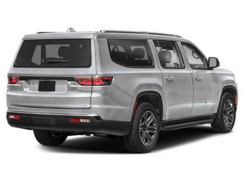 Used 2024 Jeep Wagoneer L Series II w/ Flexible Seating Group AWD/4WD image 3