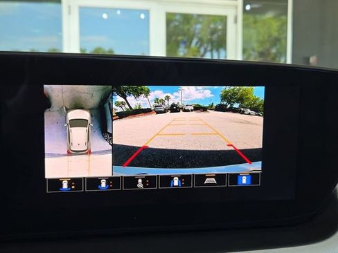 Used 2024 Buick Encore GX Avenir w/ Avenir Technology Package AWD/4WD image 17