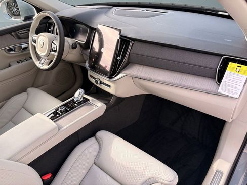New 2026 Volvo XC90 B6 Ultra w/ Protection Package AWD/4WD image 27