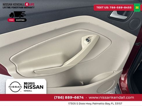 Used 2017 Ford Escape Titanium image 34