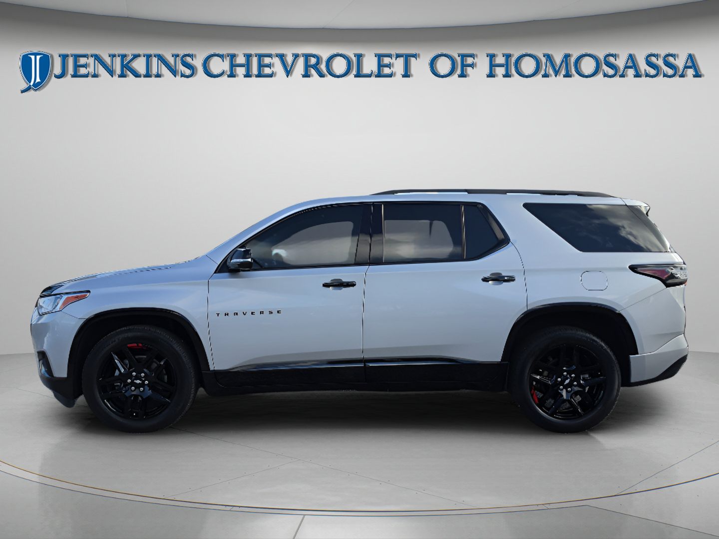 Used 2020 Chevrolet Traverse Premier w/ Redline Edition FWD image 9