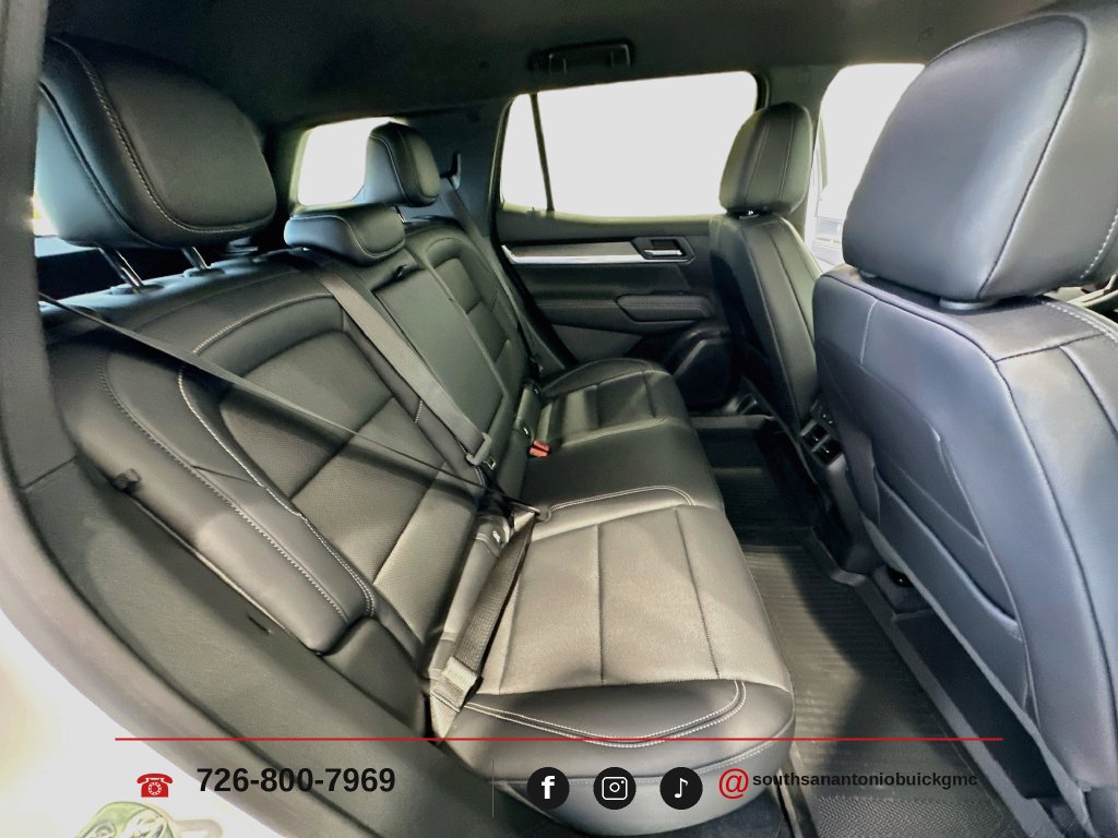 New 2027 GMC Terrain Elevation w/ Elevation Premium Package FWD image 29