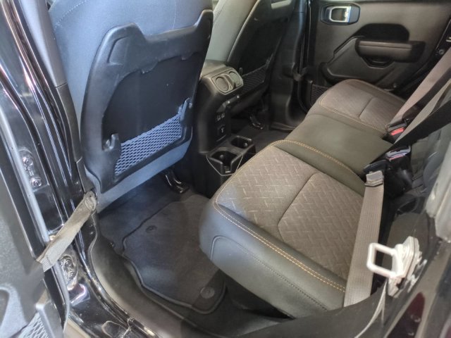 Used 2026 Jeep Gladiator Mojave AWD/4WD image 22