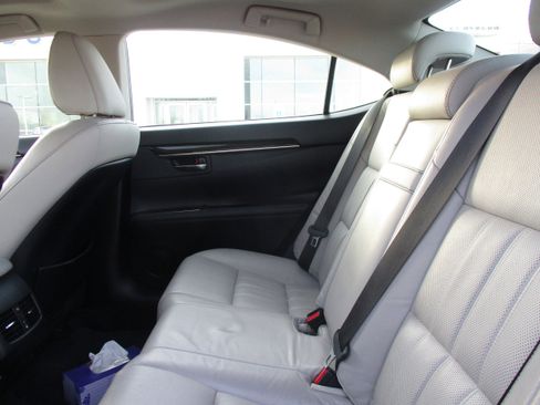 Used 2016 Lexus ES 350 image 15
