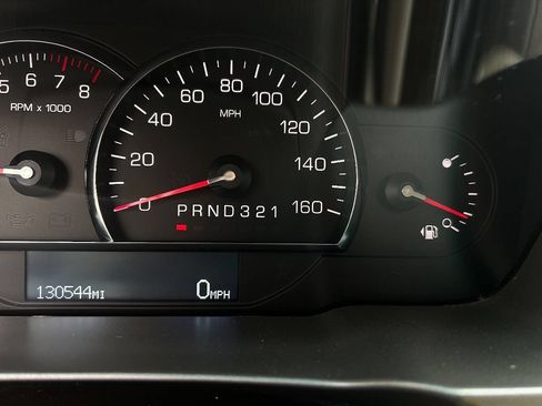 Used 2008 Cadillac DTS Luxury I w/ Sun And Sound Package FWD image 13