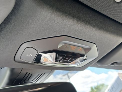Certified 2025 BMW 430i Convertible RWD image 28