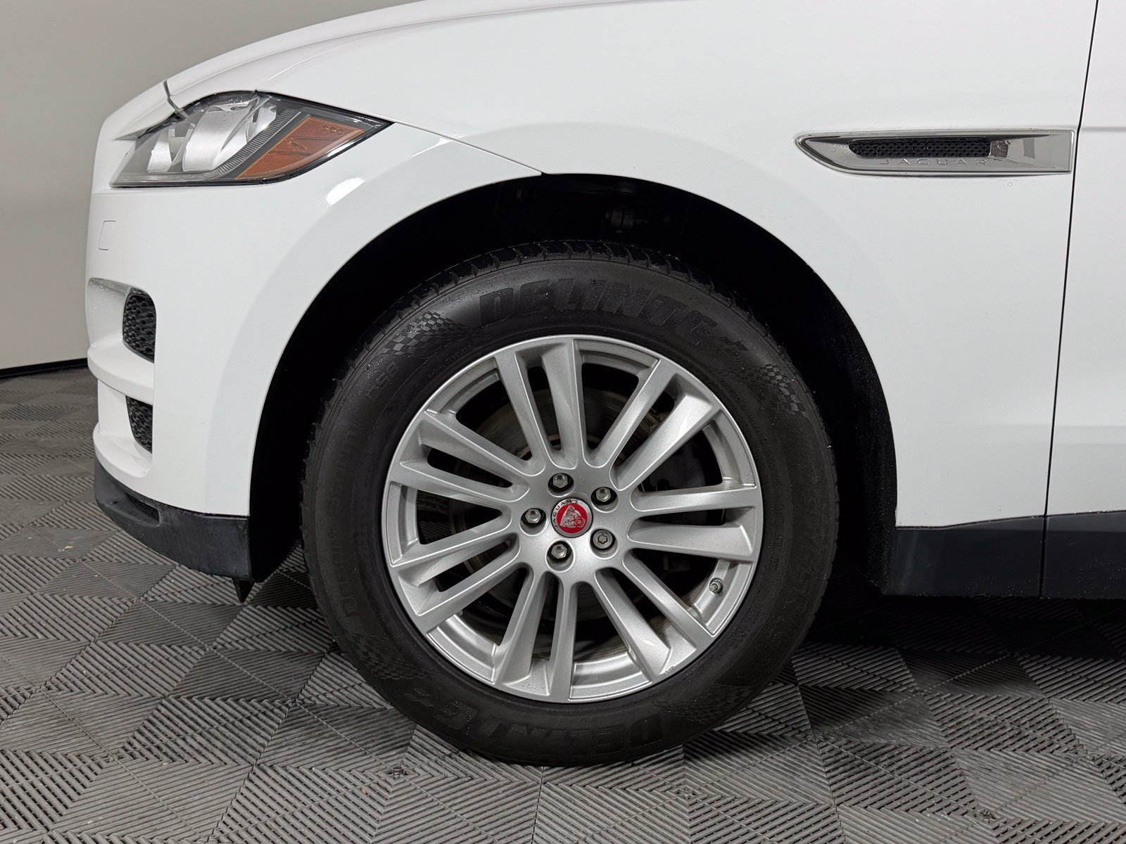 Used 2020 Jaguar F-PACE Prestige AWD/4WD image 5