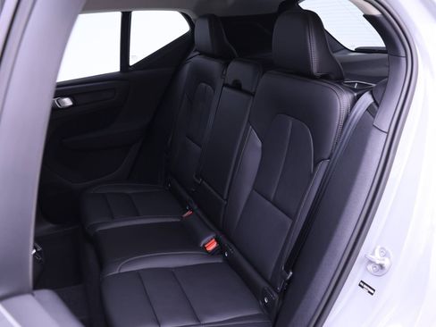 Certified 2026 Volvo XC40 B5 Plus w/ Protection Package Premier image 12