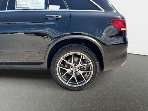 Used 2022 Mercedes-Benz GLC 300 image 11