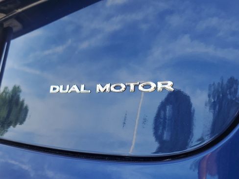 Used 2022 Tesla Model 3 Long Range AWD/4WD image 6